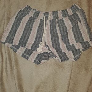 Linen drawstring shorts